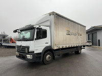Mercedes Atego 15.30 cerada rampa