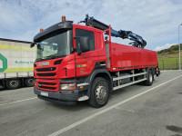 SCANIA P280 kamion za građevinski materijal s kranom