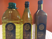 Domaće maslinovo ulje - EKO proizvodnja