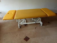 LEZAJ ZA TERAPIJU/MASAZU elektricno podesive visine, STOLZENBERG