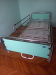 Bolnički krevet sa madracem
