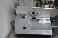 NOVA profi mesoreznica MAXIMA(made in Holand) fi 250, 150W R-1