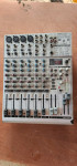 Behringer Eurorack UB1204FX-PRO, stariji analogni mikser s ugrađenim