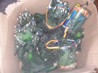 10-kg raznih vojnika , objekata , naoružanja , maketa