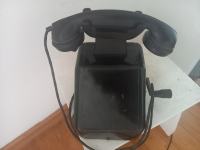 Induktorski stari telefon