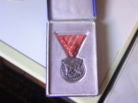 Medalja za Vojne zasluge u kutiji