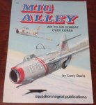 Vojna knjiga Mig alley Zračne bitke iznad Koreje Air war over Korea