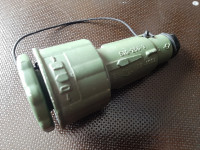 Stara vojna električna sklopka DDR (utikač-utičnica) ne korištena