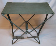 Vojna rasklopiva stolica