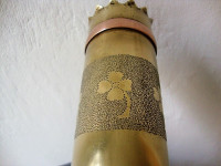 WEISS  BUDAPEST 1906. godine, WWI    VAZA - ČAHURA MESING NA STALKU