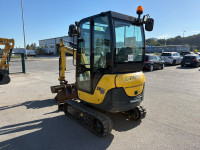 Mini bager Yanmar SV18 top stanje