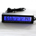 Digitalni sat, datum, termometar, napon akumulatora za auto