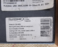 Mjerna ura analogna i magnetni stalak