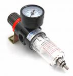 Regulator tlaka sa filterom (separator vlage) i manometrom