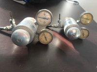 Regulator tlaka plina