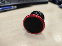 Magnetni držač mobitela za auto