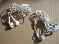 Slusalice Samsung bijele 3.5mm multifunkcionalni jack 2kom