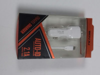 PUNJAČ MOBITELA U  AUTU, GERMANY