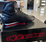 prodajem moto čizme