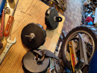 Aprilia Tuareg Rally wind Pegaso 125 čep rezervoara s ključem