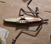 Autodizalica stara volvo