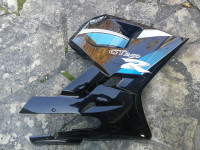 Hyosung GT 250 R, desna plastika