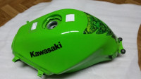 Kawasaki Ninja 250 rezervoar (tank)