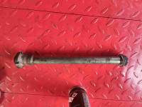 Kawasaki zx9r zx900B/ osovina zadnje vilice