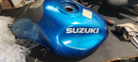 Suzuki Bandit 600 GSF 600 dijelovi / rezervar