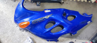 Suzuki GSX600F dijelovi/ bočna lijeva plastika