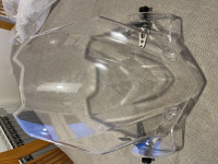 Touring vizir i desni retrovizor za Triumph tiger 800 XCA prodajem