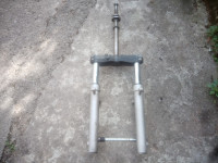 X-Max 250 prednja vilica