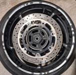 Yamaha fz8 prednja felga diskovi