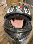 AGV moto kaciga