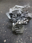 audi tt.  1.8 t mjenjač 6 brzina