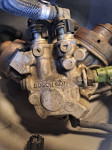 BOSCH PUMPA VOLVO S60 S80 XC60 2.4 D5