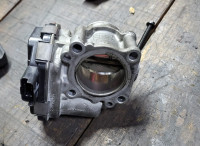 Citroen peugeot 1.6 hdi kuciste gasa klapna gasa 9673534480