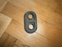 GUMENI UVODNIK CRIJEVA VODE HLADNJAKA AUDI 80  893819699A