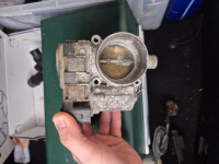 KLAPNA GASA VW GOLF 5 1.4 16V BENZ