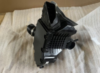 Kutija filtera zraka Audi A5 A4 2.0 tdi 2012-2016