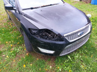 Ford mondeo 2010  dijelovi limarije i mehanike