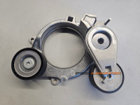 NOSAČ ALTERNATORA VW TIGUAN 05E903305G  05E903305F