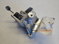 NOSAČ MOTORA AUDI A4 B9 3.0 TDI 4M0199308BM