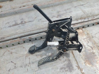 papucice gasa i kocnice golf IV 1.4 16v