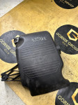 Poklopac motora 1.6 2.0 VW Audi Skoda 04L103925