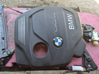 poklopac motora ukrasni bmw 3 cilindra B37 motor