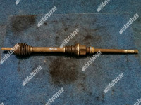 POLUOSOVINA PEUGEOT 206 1.4 PREDNJA DESNA