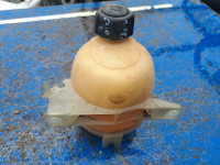 posuda antifriza renault clio 2 1.5dci 2003g.