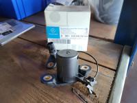 Senzor niovao ulja A0011530332 (0011530332)