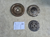 Set kvacila zamajac 1.4 TSI VW Golf 6 Plus Jetta 03C105269K 03C141031D